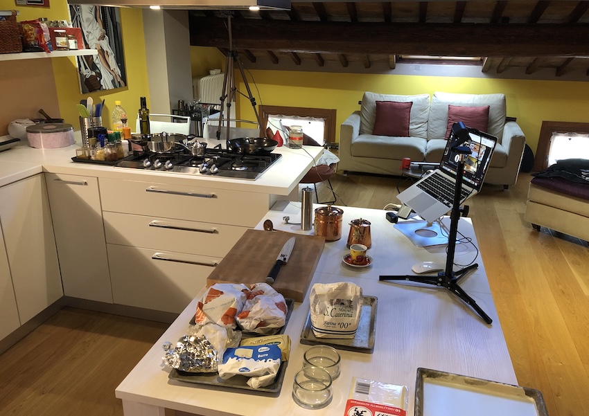 Il corso di cucina per chi ama interrogarsi sui perché di ciò che fa, strumenti, tecniche e ingredienti.